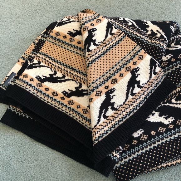 ModCloth Dino knit blanket - Picture 2 of 4